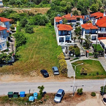 Beach Front Villa Nea Kallikrateia Eksteriør billede