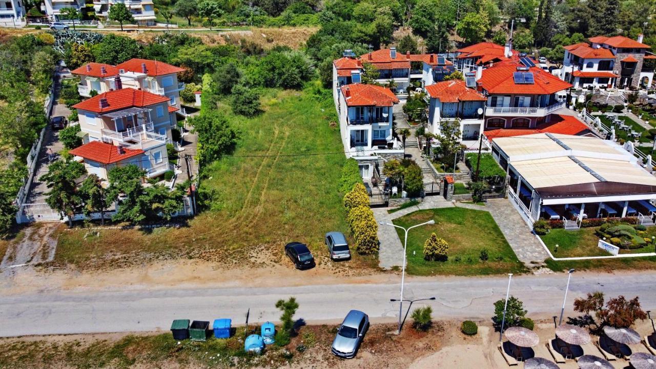 Beach Front Villa Nea Kallikrateia Eksteriør billede